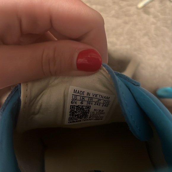 Sporty and rich x adidas sambas - Picture 4 of 6